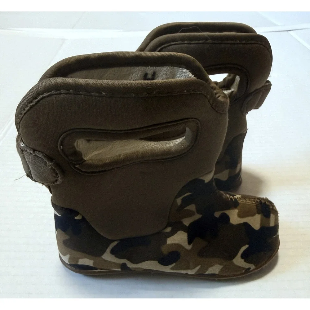 BOGS - Baby Camo Insulated Waterproof Winter Boots - Infant Size 6